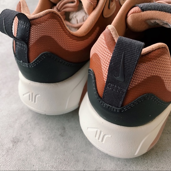 Nike Air Max 200 - Picture 7 of 8